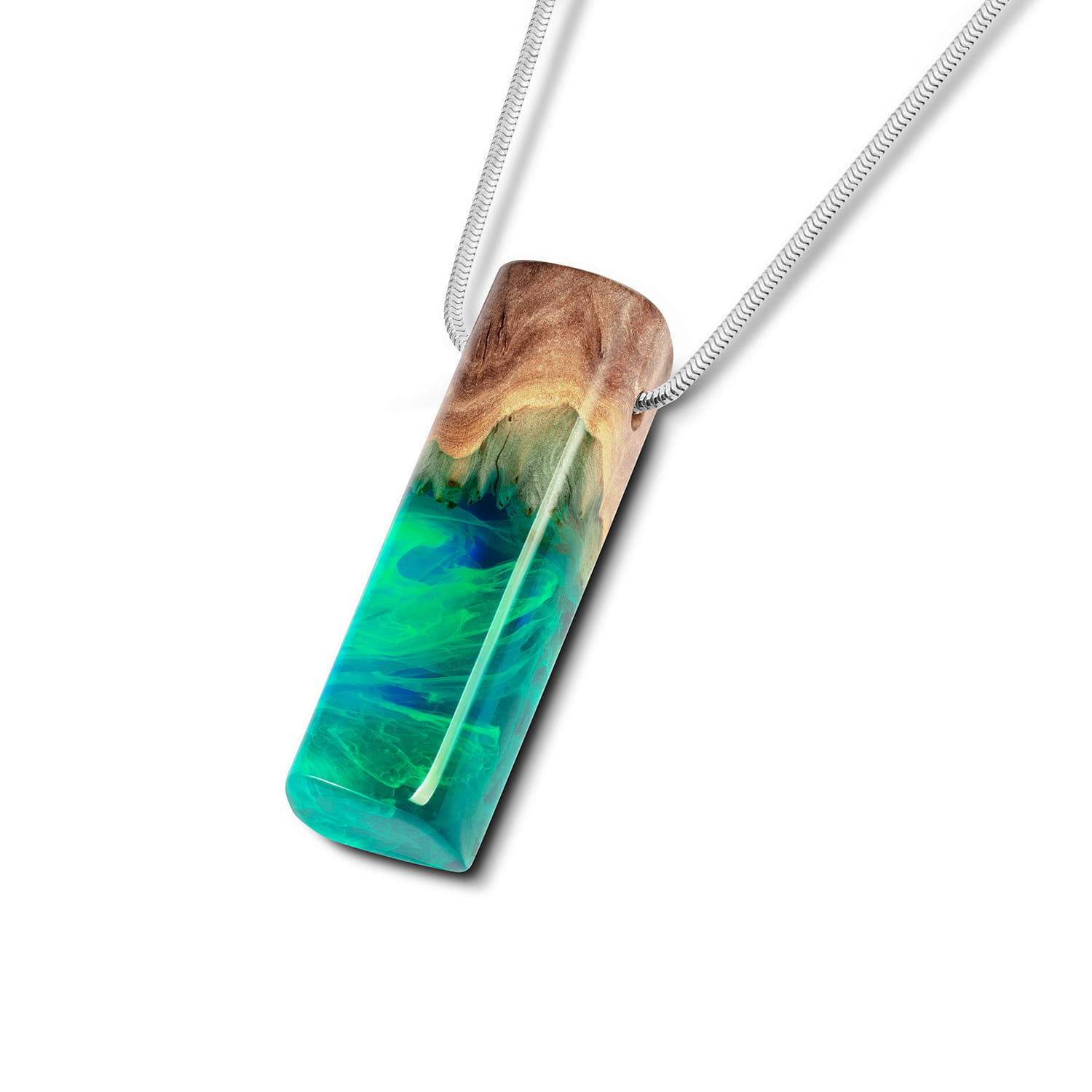 Naszyjnik męski aurora borealis słupek ze srebrnym łańcuszkiem widok pod kątem